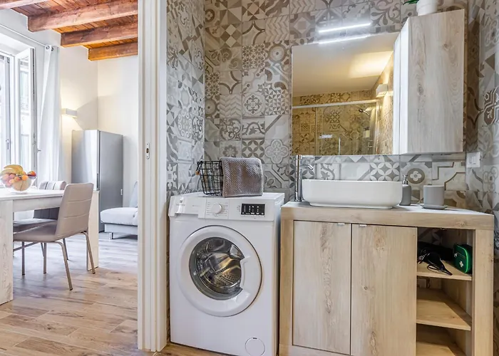 Santa Giulia - 15min From Duomo - Rogoredo Fs 아파트